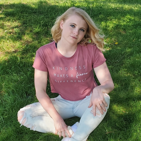 Meet your Posher, Michelle - Picture 1 of 4